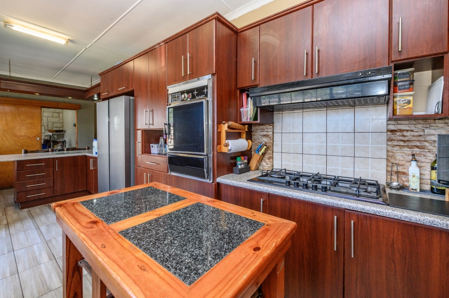 4 Bedroom Property for Sale in Vanes Estate Eastern Cape